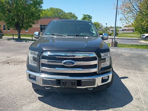 Used 2017 Ford F150 Lariat w/ Equipment Group 502A Luxury AWD/4WD image 3