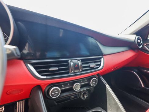 Used 2020 Alfa Romeo Giulia w/ Quick Order Package 22K Sport image 43