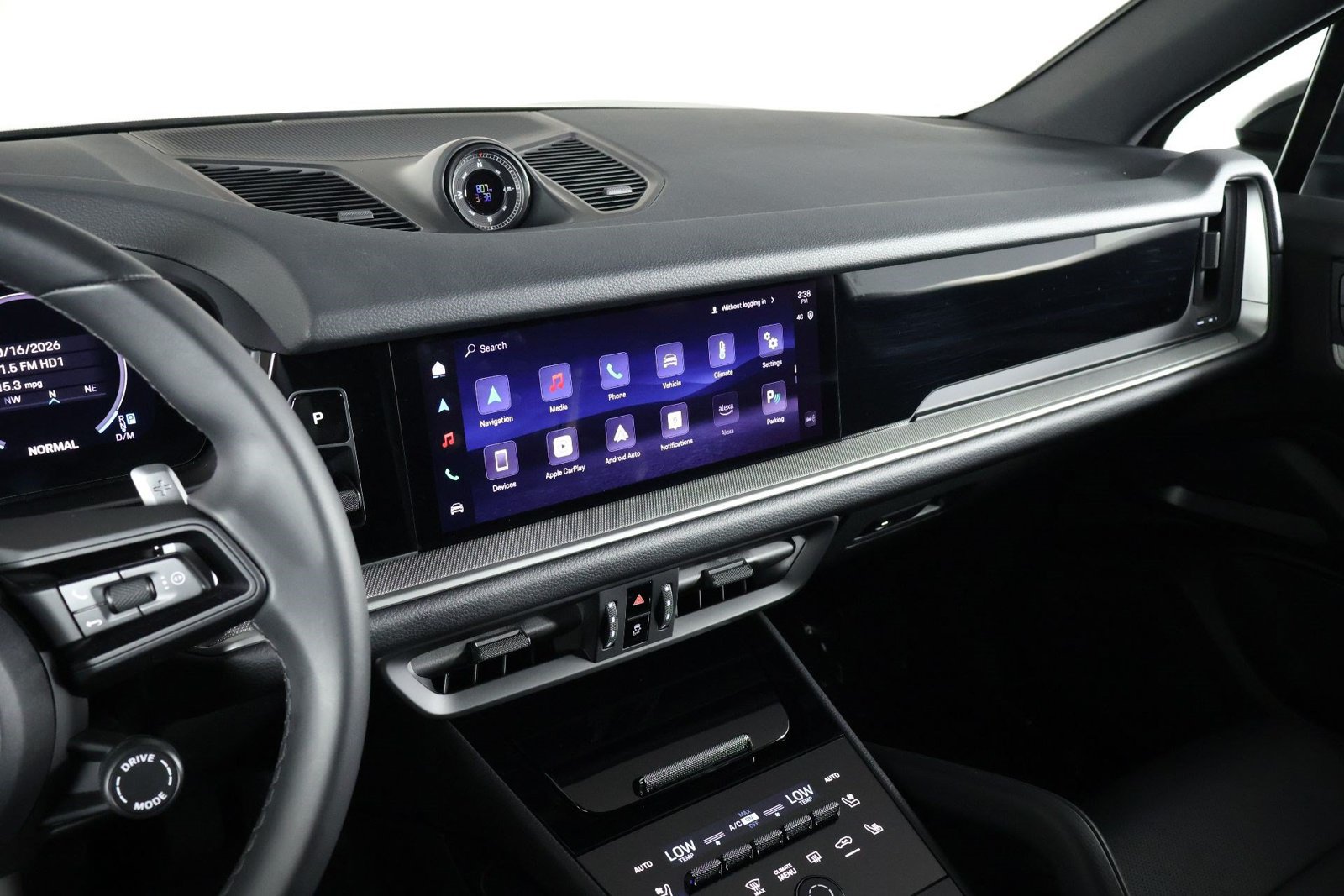 Certified 2026 Porsche Cayenne AWD/4WD image 13