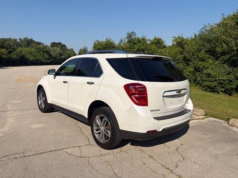 Used 2017 Chevrolet Equinox Premier w/ Enhanced Convenience Package FWD image 3