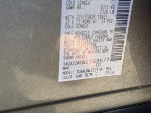 Used 2020 Nissan Rogue SL FWD image 16