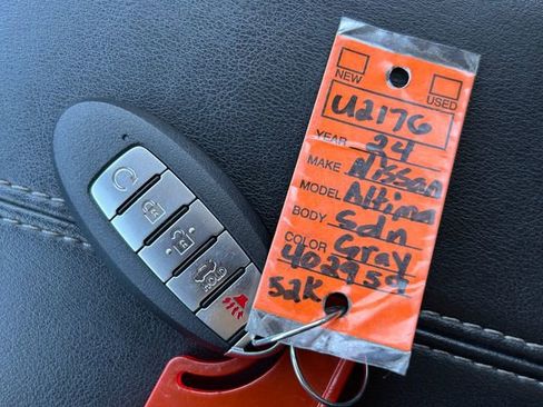 Used 2024 Nissan Altima 2.5 SV FWD image 37