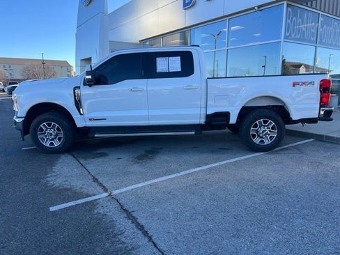 Used 2023 Ford F250 Lariat image 2