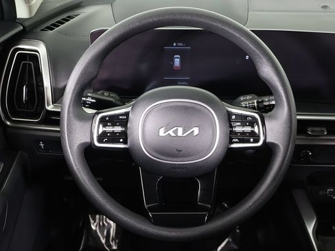Used 2024 Kia Sorento LX FWD image 37