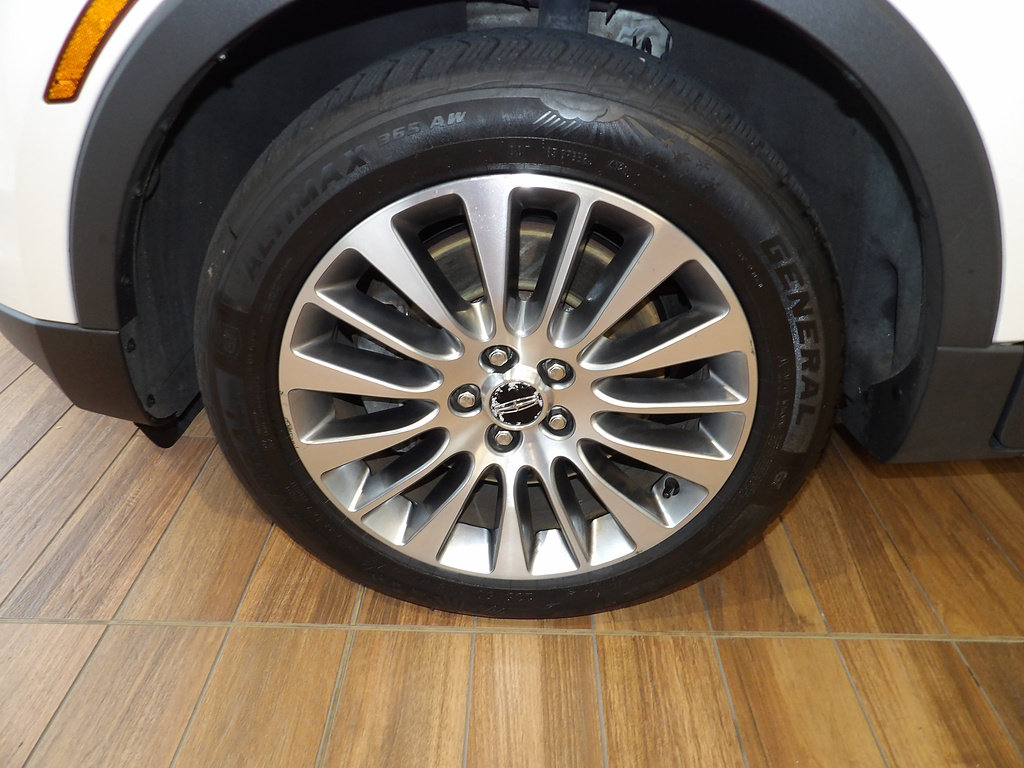 Used 2017 Lincoln MKC Reserve AWD/4WD image 10