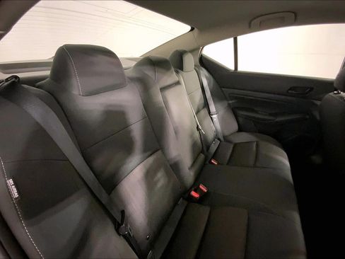 Used 2025 Nissan Altima 2.5 SV image 23