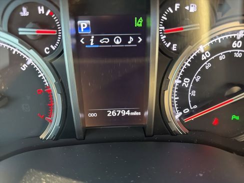 Used 2023 Toyota 4Runner Limited image 11