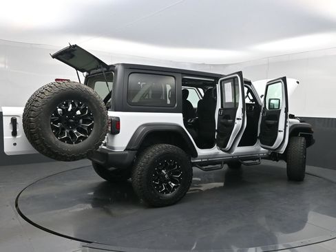 Used 2020 Jeep Wrangler Unlimited Sport S image 35