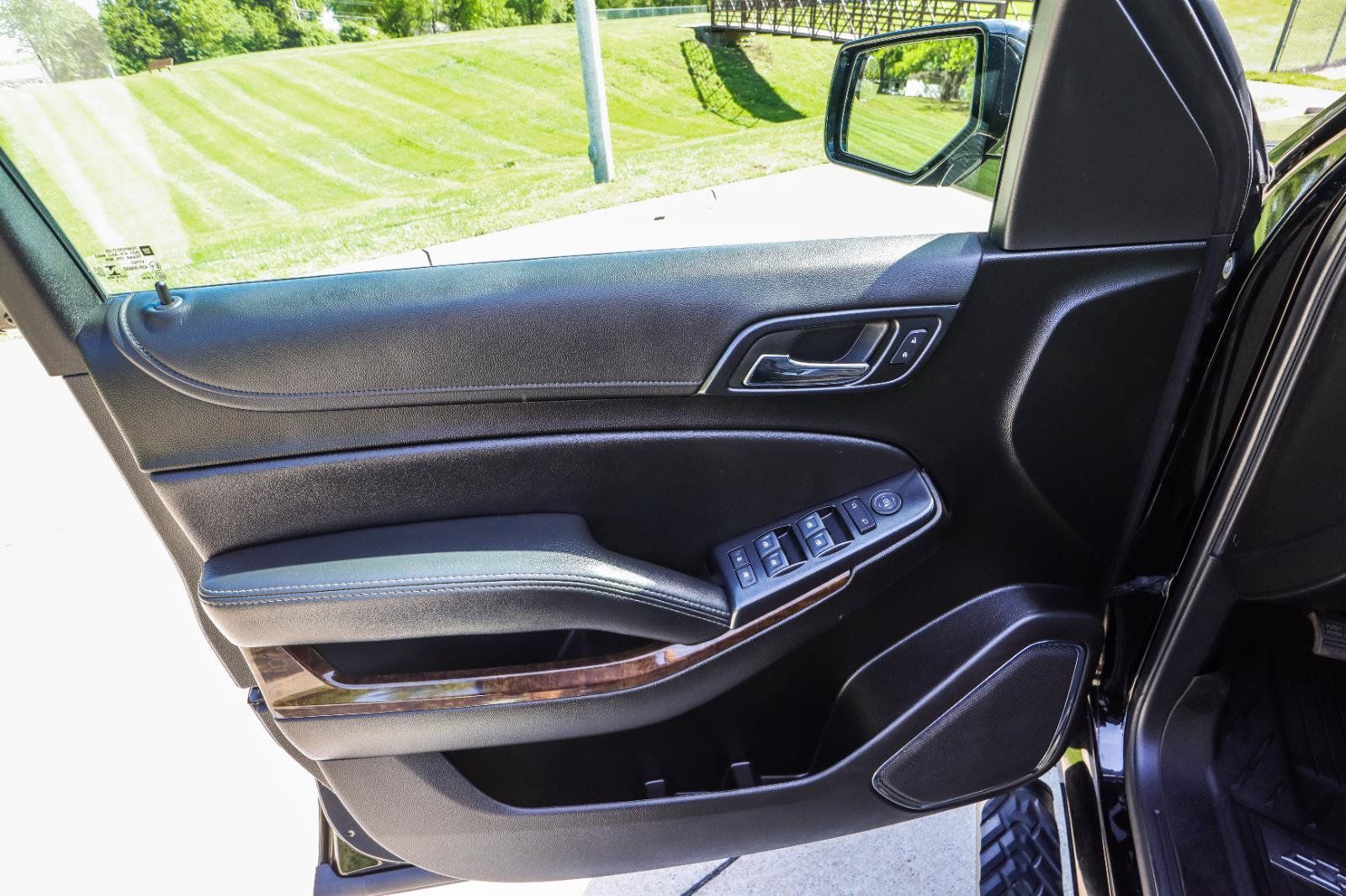 Used 2019 Chevrolet Tahoe LS AWD/4WD image 33