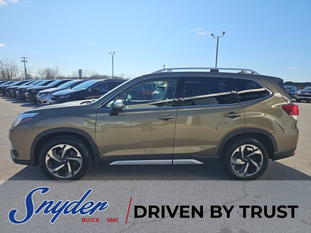 Used 2023 Subaru Forester Touring w/ Popular Package #2 AWD/4WD image 4
