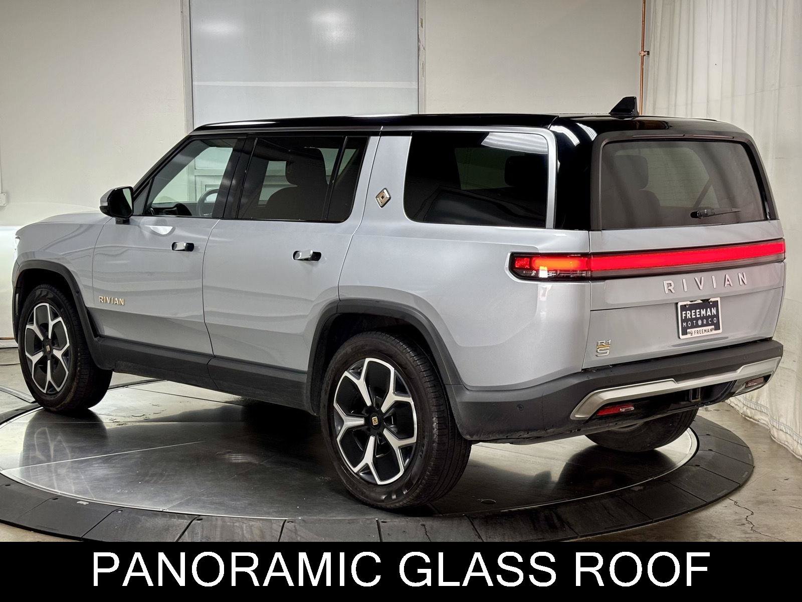 Used 2023 Rivian R1S Launch Edition Quad AWD/4WD image 7