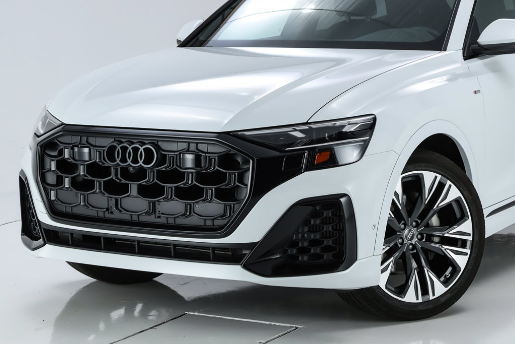 Used 2026 Audi Q8 Premium Plus AWD/4WD image 45