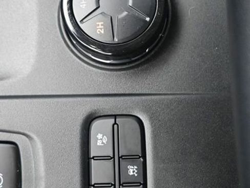 Used 2024 Ford Ranger XL image 14