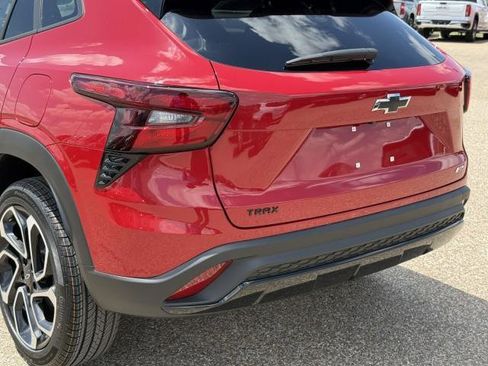 New 2026 Chevrolet Trax RS image 15