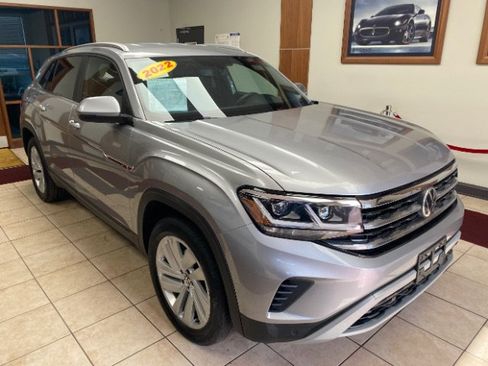 Used 2022 Volkswagen Atlas Cross Sport SE AWD/4WD image 5