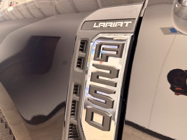 Used 2023 Ford F250 Lariat w/ Lariat Ultimate Package AWD/4WD image 20
