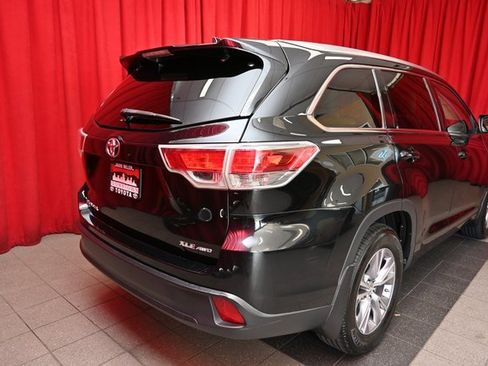Used 2015 Toyota Highlander XLE image 7