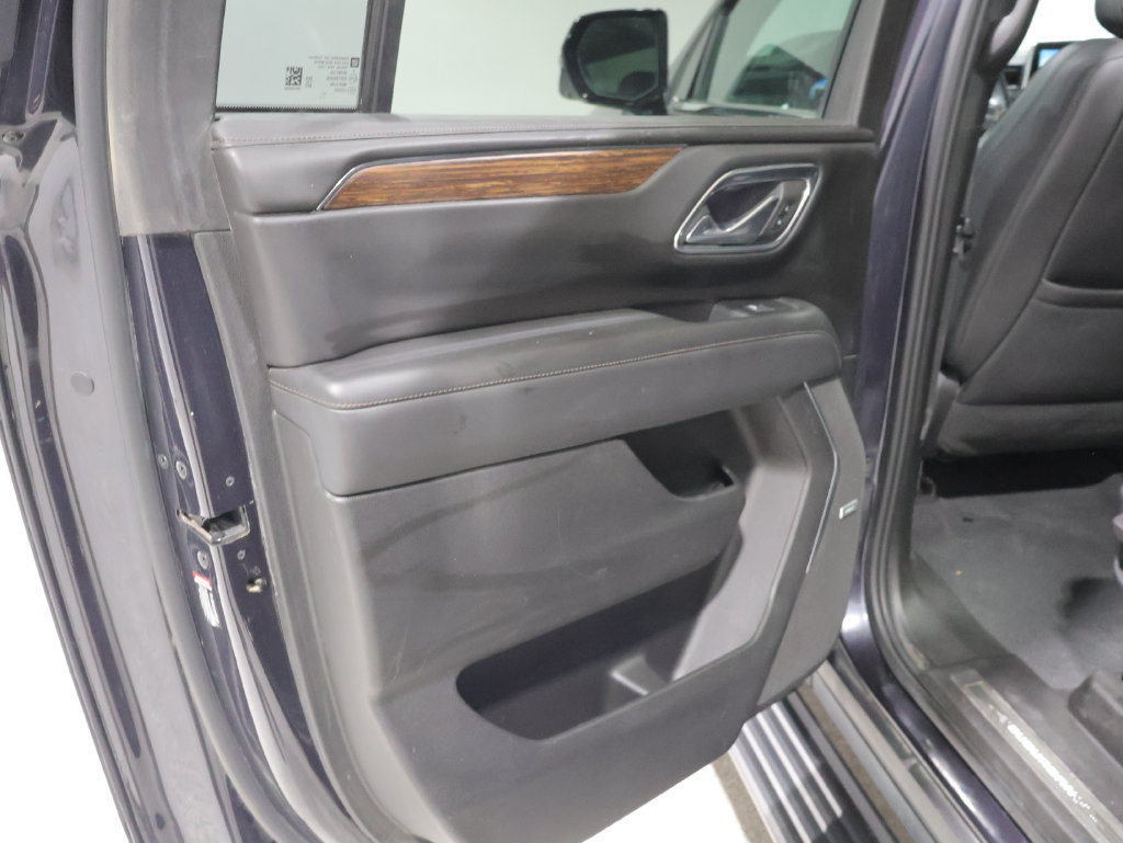 Used 2023 Chevrolet Suburban High Country w/ Advanced Technology Package AWD/4WD image 18