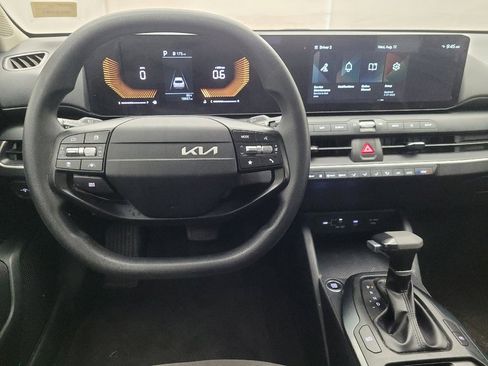 Used 2025 Kia K4 FWD image 22