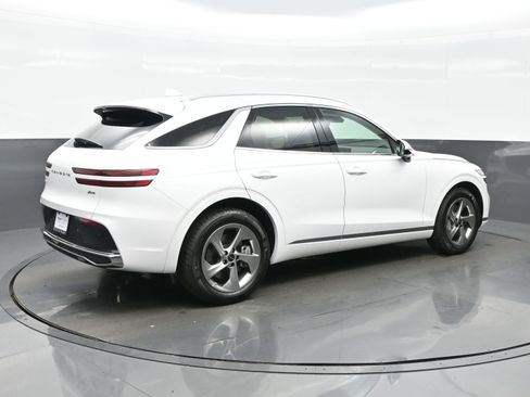 Certified 2026 Genesis GV70 2.5T Select image 6