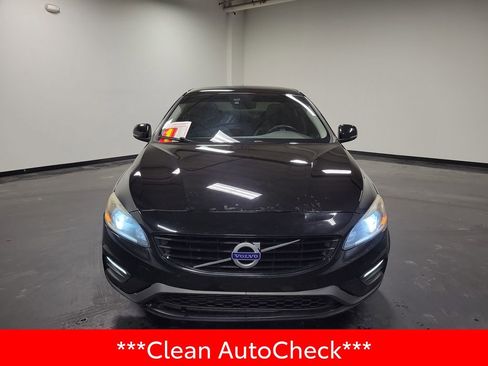 Used 2018 Volvo S60 T5 Dynamic w/ Vision Package image 3
