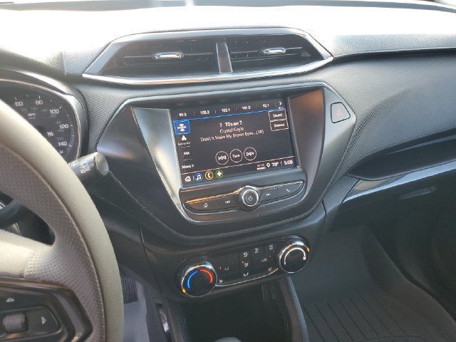Used 2023 Chevrolet TrailBlazer LT w/ LPO, Blackout Package FWD image 23