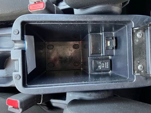 Used 2016 Mitsubishi Outlander Sport ES image 27