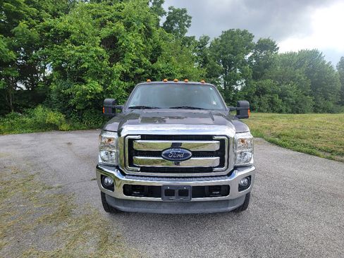 Used 2013 Ford F250 XLT w/ XLT Value Pkg AWD/4WD image 2