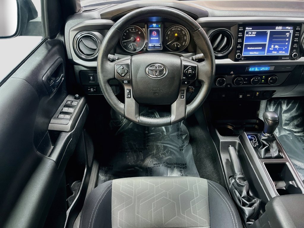 Used 2022 Toyota Tacoma TRD Off-Road AWD/4WD image 20