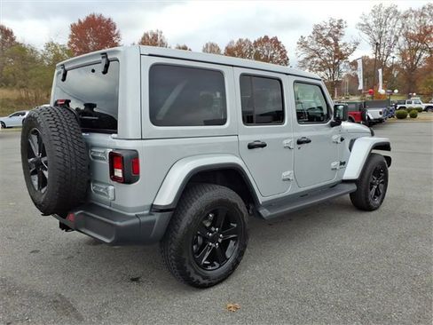 Used 2023 Jeep Wrangler Altitude image 4