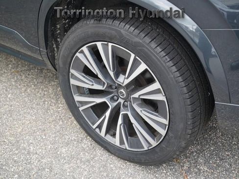 Used 2022 Volvo XC90 T6 Momentum w/ Advanced Package image 14