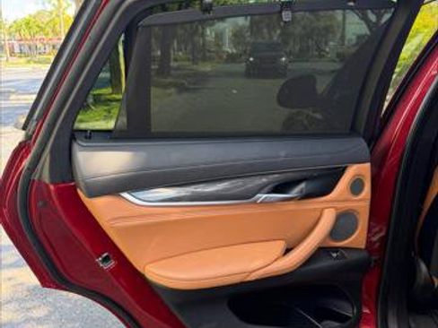 Used 2018 BMW X6 sDrive35i w/ M Sport Package RWD image 14