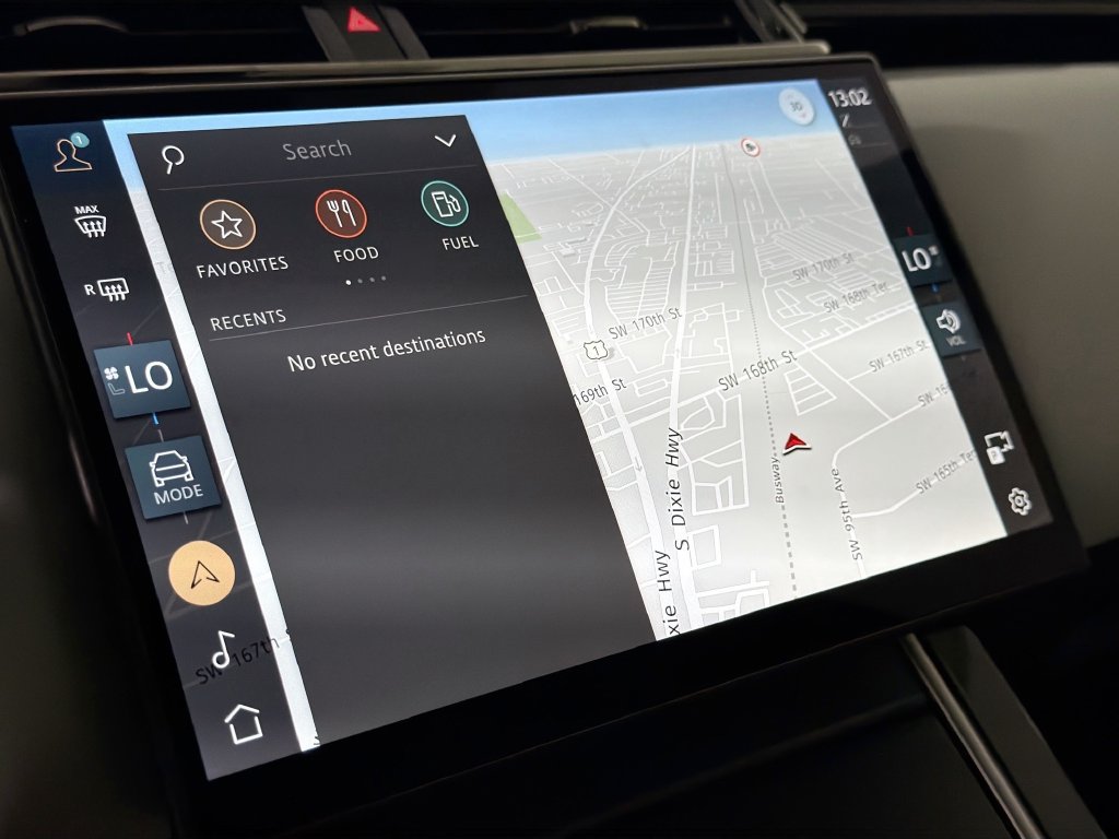 New 2026 Land Rover Range Rover Velar S AWD/4WD image 14