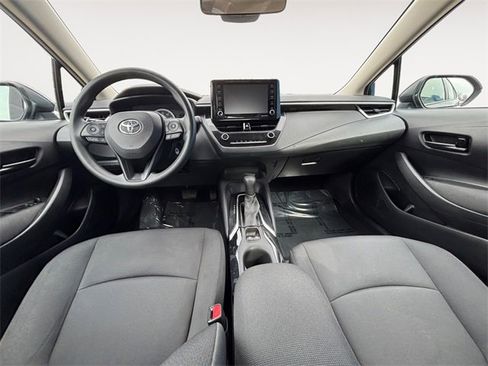 Used 2022 Toyota Corolla LE w/ Carpet Mat Package (TMS) image 10