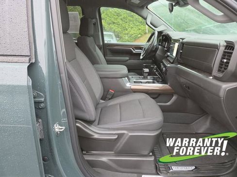 Used 2025 Chevrolet Silverado 1500 LT Trail Boss w/ Convenience Package II AWD/4WD image 14