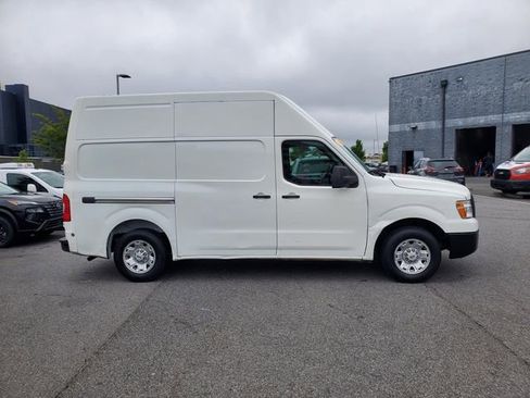 Used 2019 Nissan NV 2500 SV RWD image 2