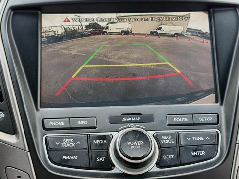 Used 2015 Hyundai Santa Fe Sport w/ Option Group 04 AWD/4WD image 31