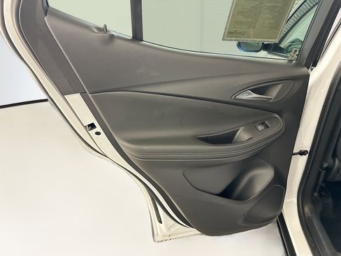 Used 2025 Buick Encore GX Preferred image 27