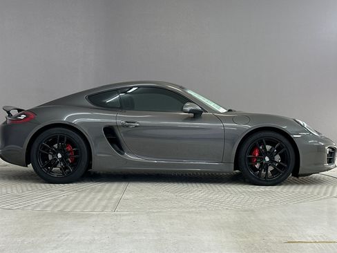 Used 2016 Porsche Cayman RWD image 8