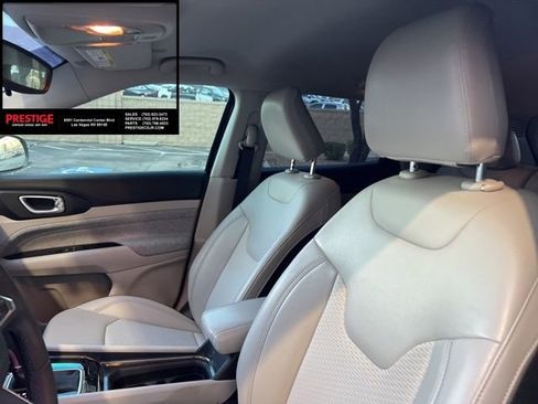 Used 2022 Jeep Compass Latitude image 28