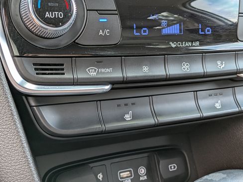 Used 2020 Hyundai Santa Fe SEL w/ Convenience Package FWD image 32