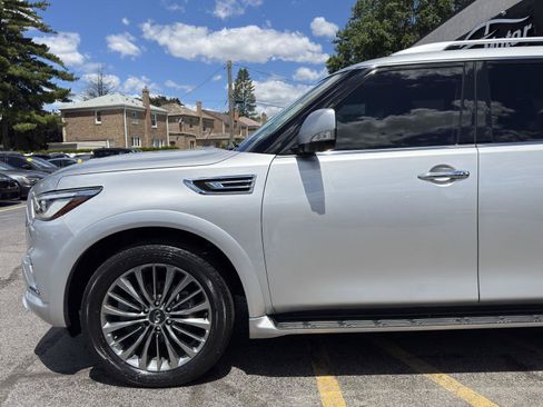 Used 2021 INFINITI QX80 Luxe AWD/4WD image 4
