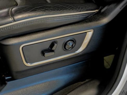 Used 2020 RAM 1500 Limited w/ Body Color Bumper Group RWD image 39