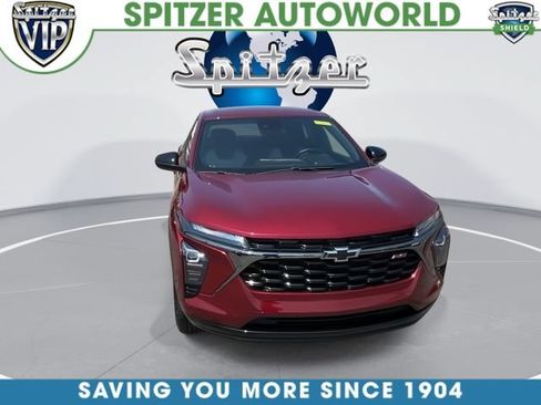 Used 2025 Chevrolet Trax RS w/ Driver Confidence Package FWD image 4