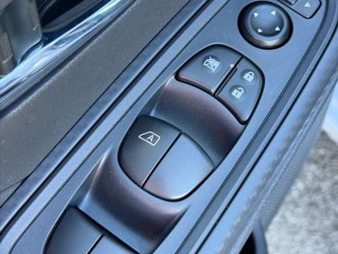 Certified 2025 Nissan Versa SV w/ Trunk Package image 15