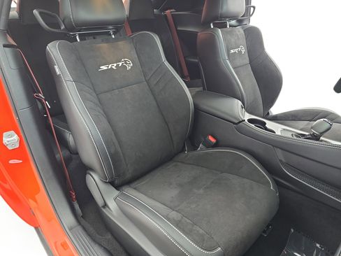 Used 2023 Dodge Challenger SRT Hellcat w/ Driver Convenience Group image 9