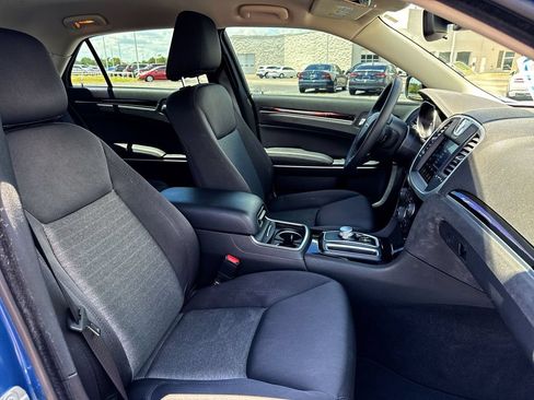 Used 2023 Chrysler 300 Touring w/ Safetytec Plus Group RWD image 23