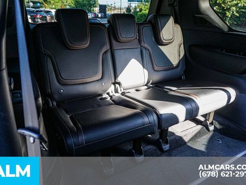 Used 2025 Nissan Armada SL RWD image 23
