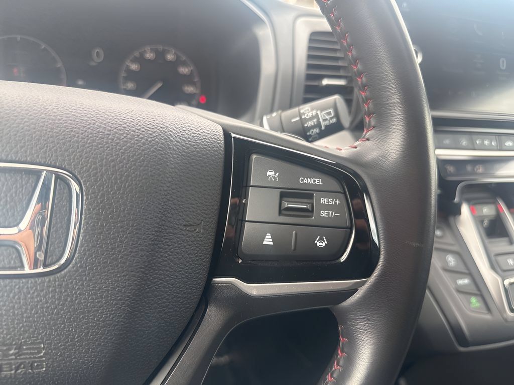 Used 2025 Honda Odyssey Sport-L image 18