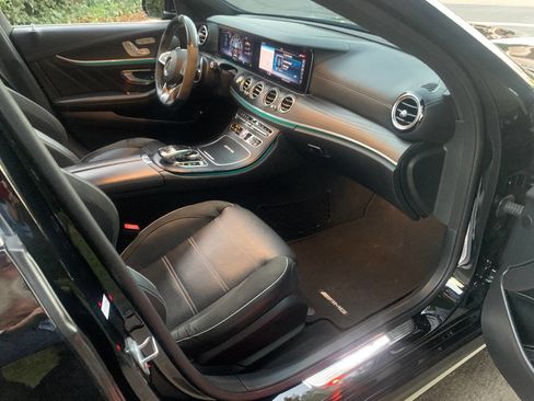 Used 2018 Mercedes-Benz E 63 AMG S image 27